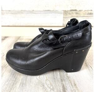 Dansko Womens 7.5 EU 38 Franke Black Leather Wedge Clogs Studded Comfort